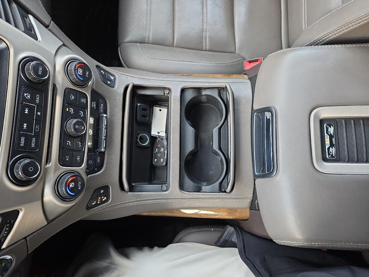 2016 GMC Yukon XL Denali Sand Lake NY