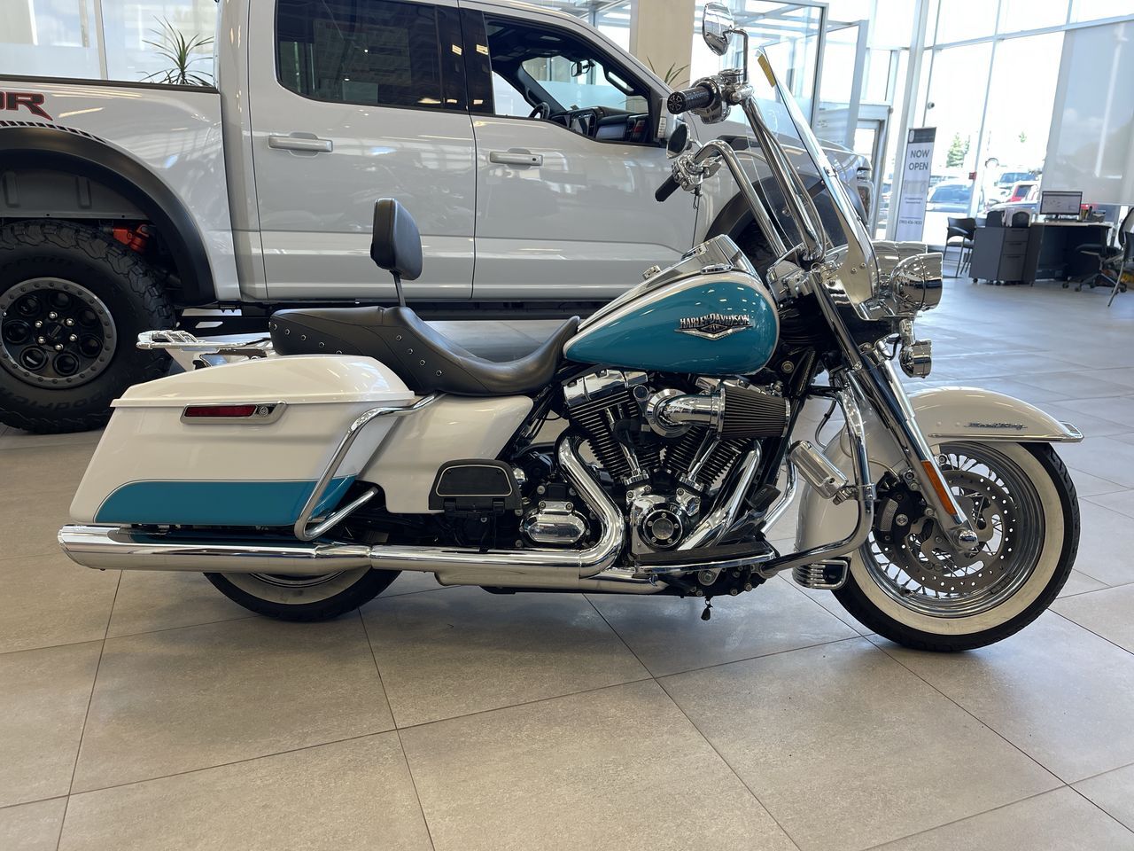2016 HARLEY DAVIDSON ROADKING FLHR Sherwood Park AB