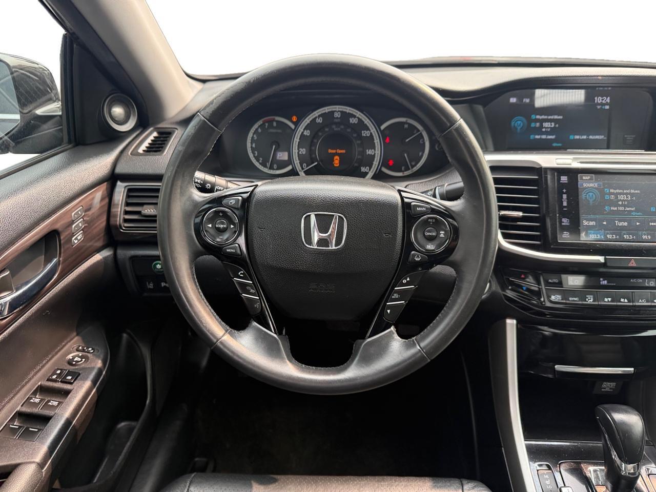 2016 HONDA ACCORD TOURING Kansas City MO