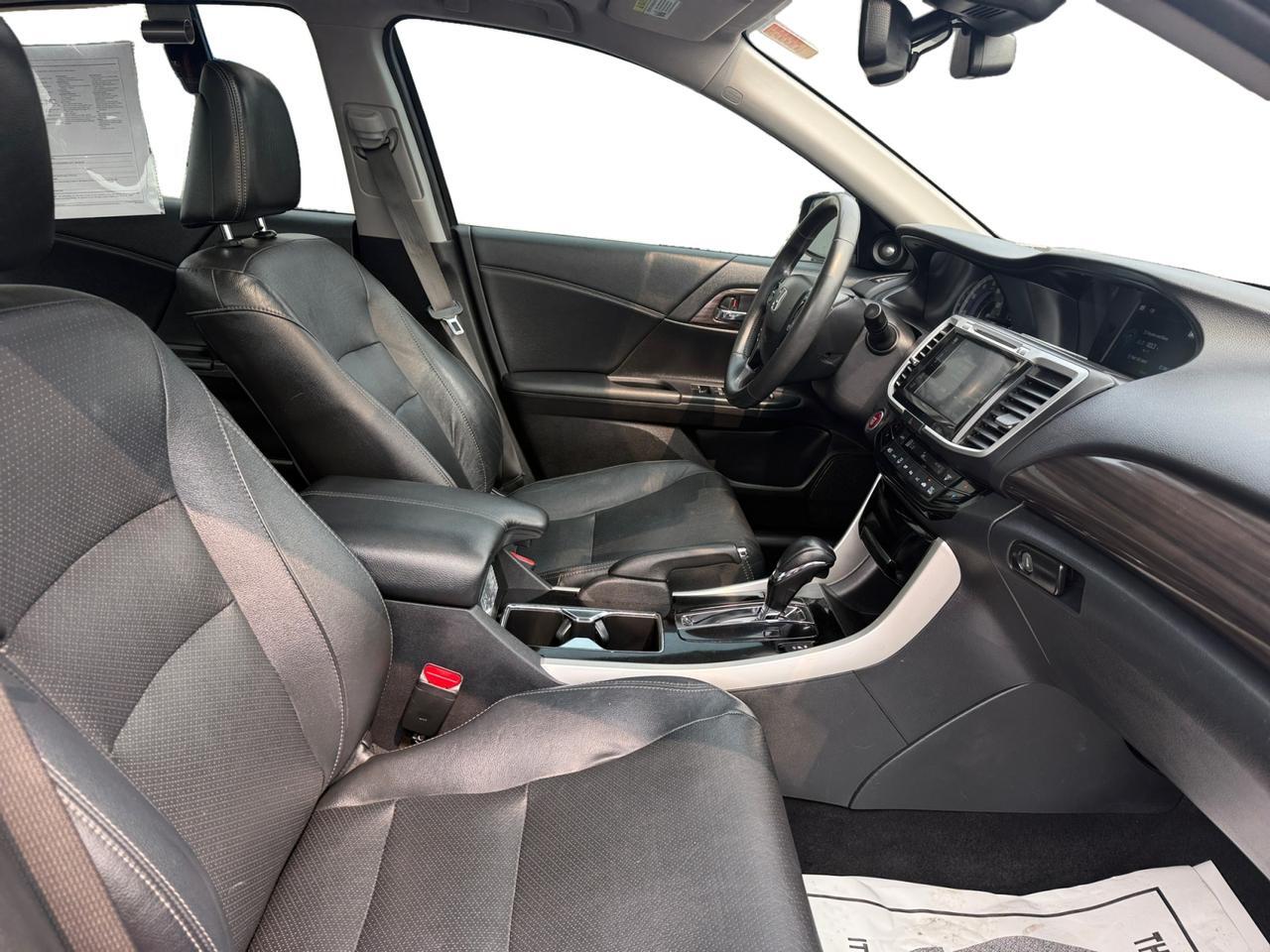 2016 HONDA ACCORD TOURING Kansas City MO