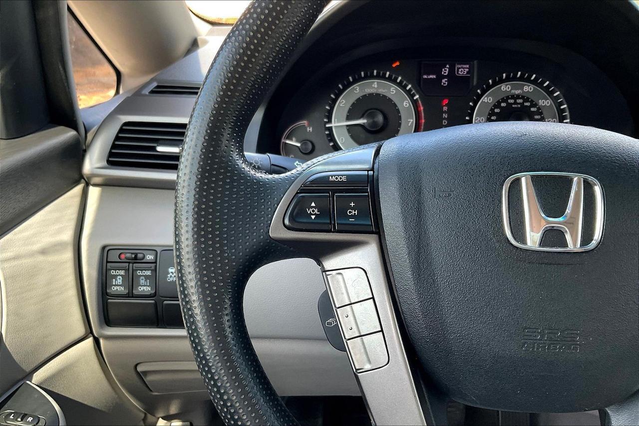 2016 HONDA ODYSSEY SE Houston TX
