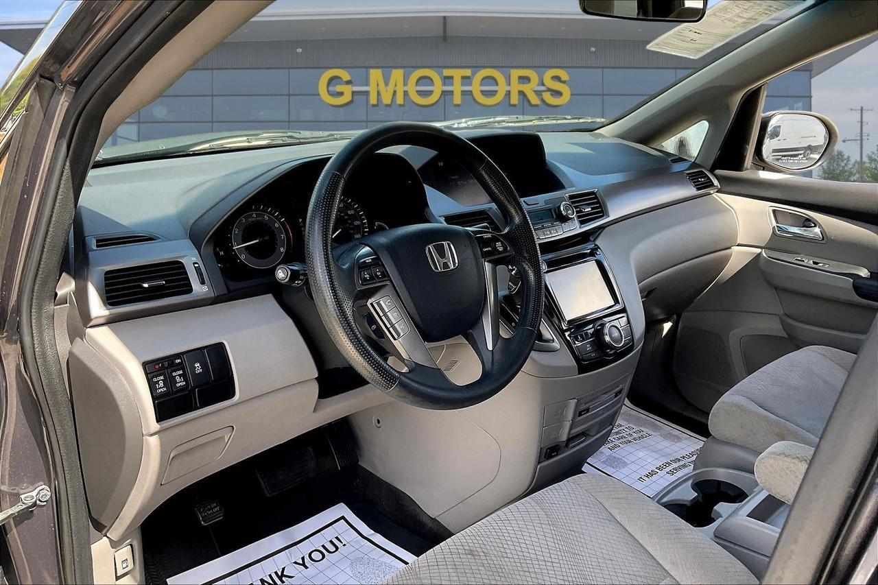 2016 HONDA ODYSSEY SE Houston TX