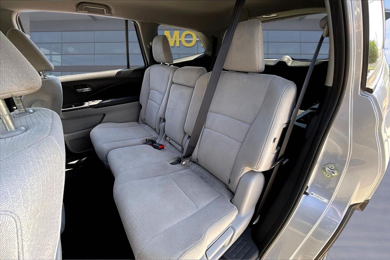 2016 HONDA PILOT EX Houston TX
