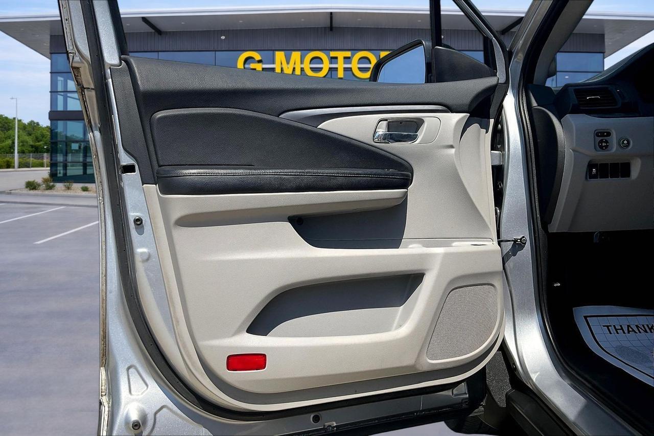 2016 HONDA PILOT EX Houston TX
