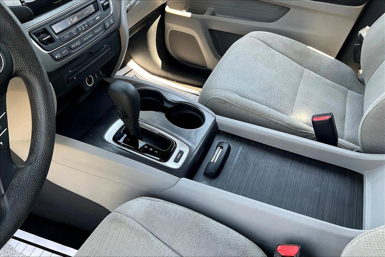 2016 HONDA PILOT EX Houston TX