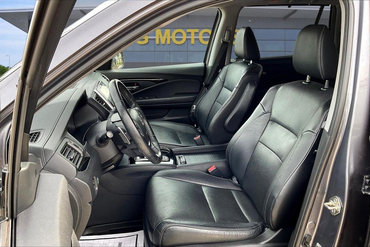 2016 HONDA PILOT TOURING Houston TX