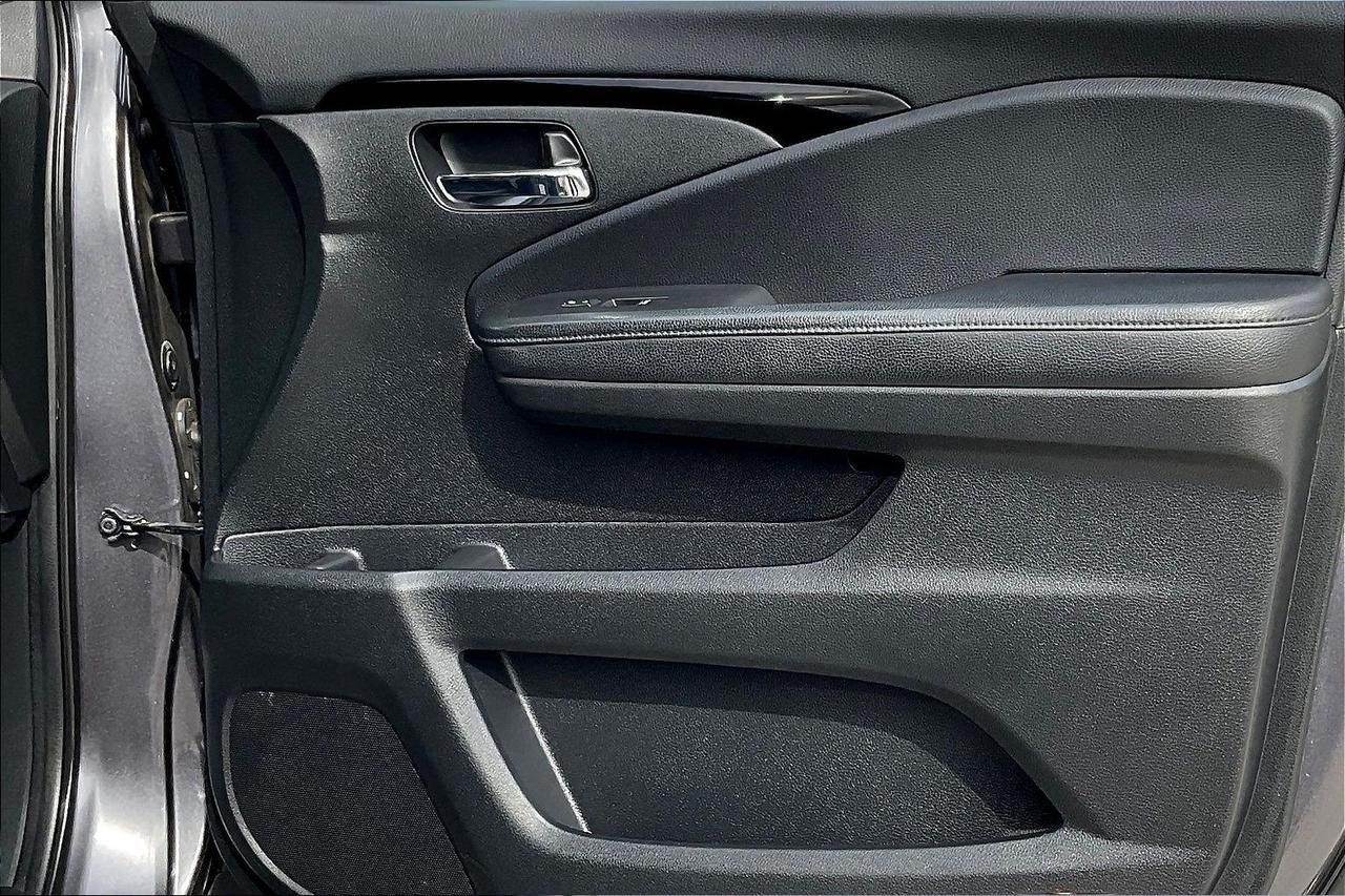 2016 HONDA PILOT TOURING Houston TX