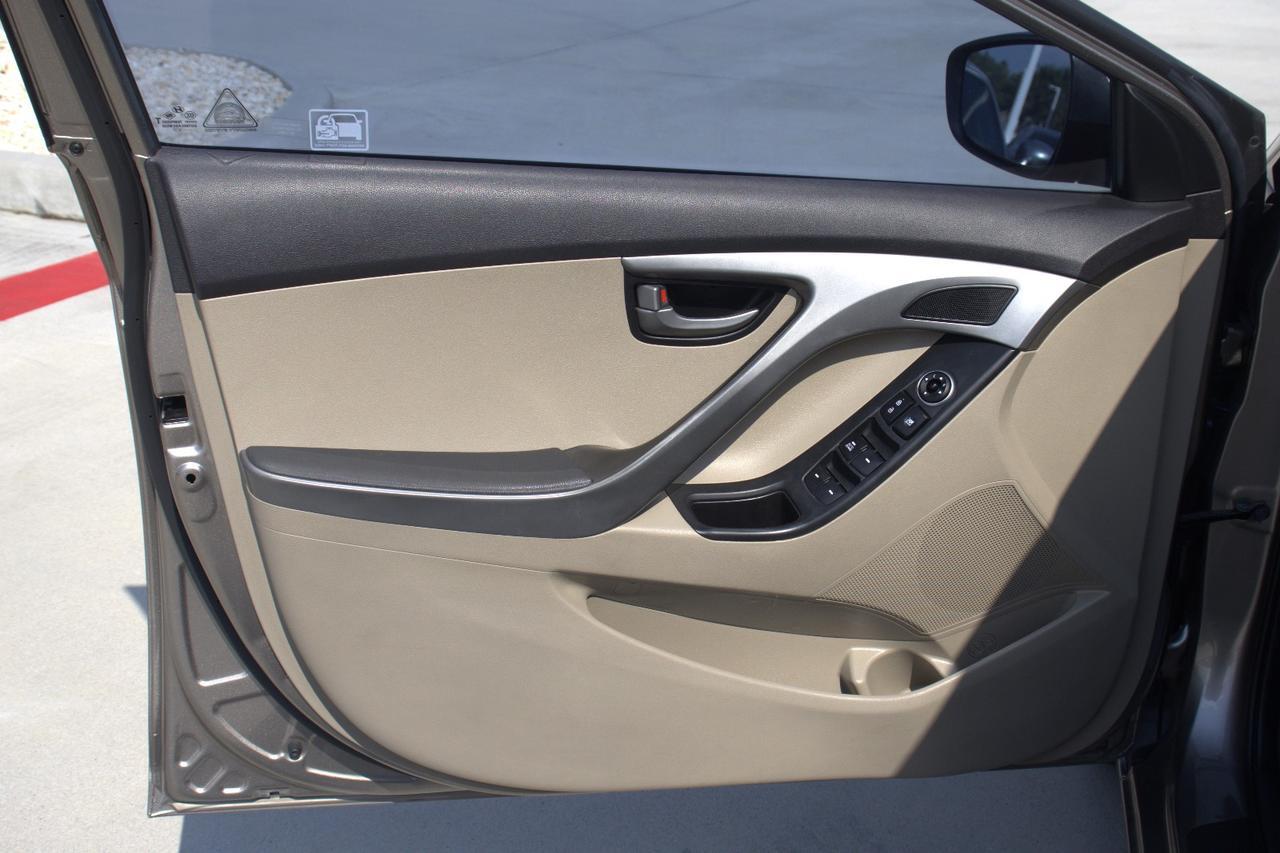 2016 HYUNDAI ELANTRA SE Houston TX