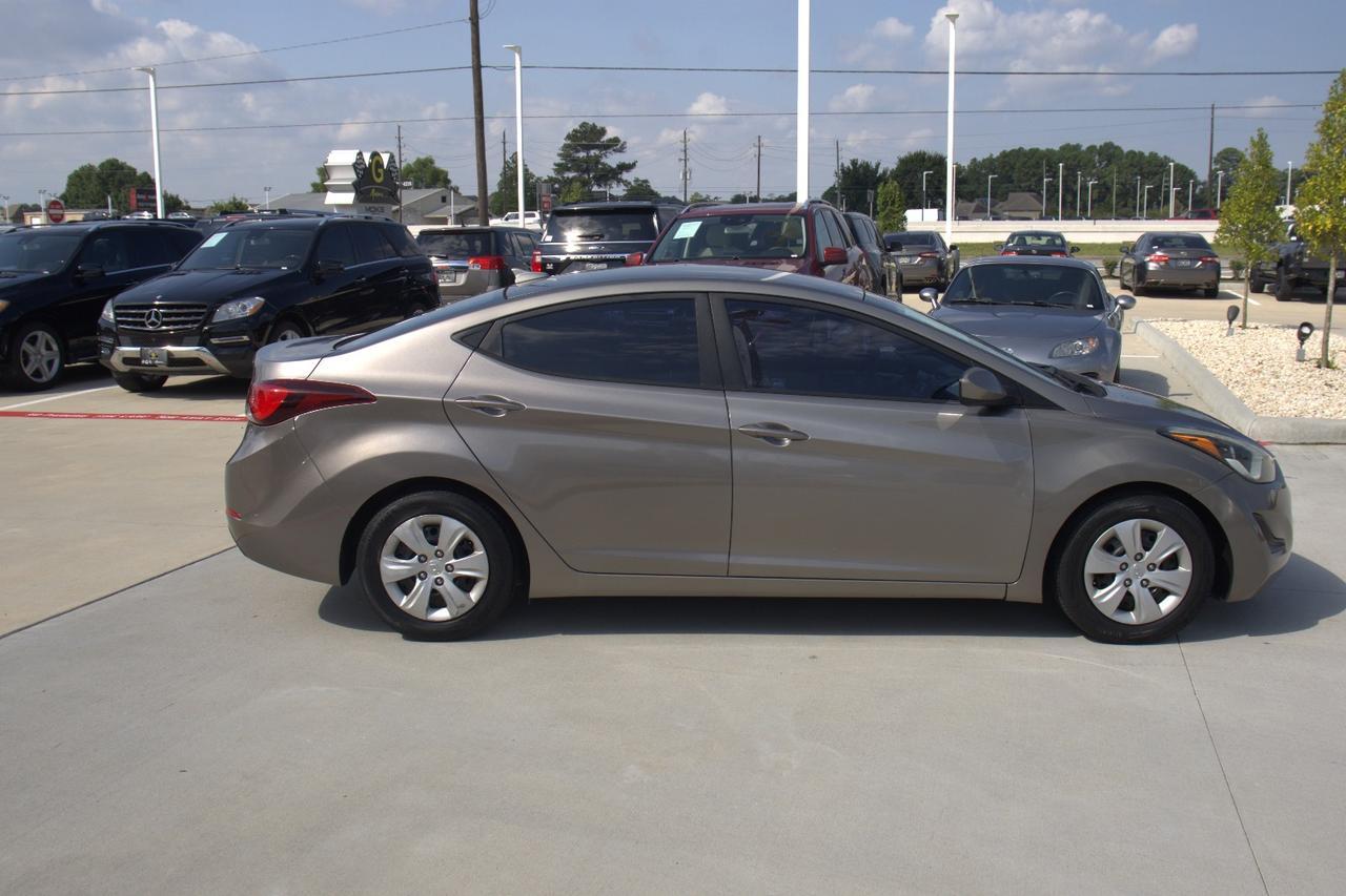 2016 HYUNDAI ELANTRA SE Houston TX
