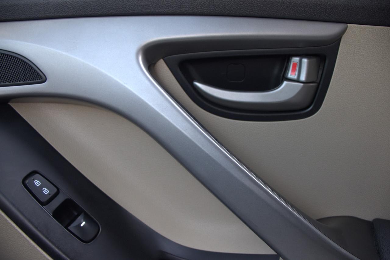 2016 HYUNDAI ELANTRA SE Houston TX