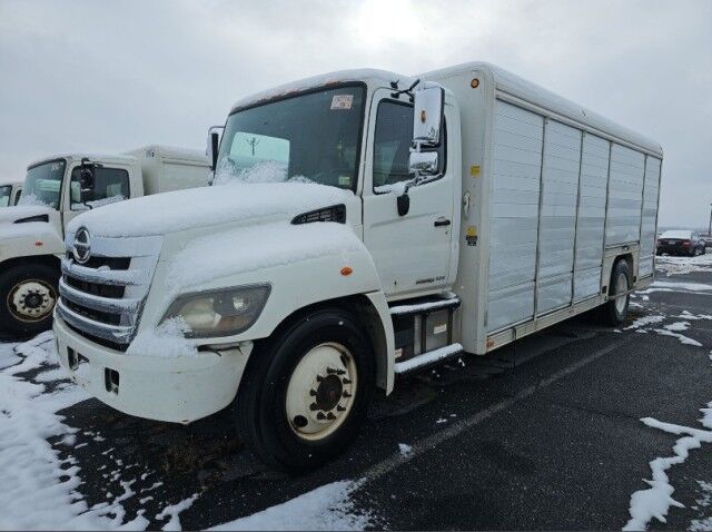 2016 Hino 338 Beverage Box