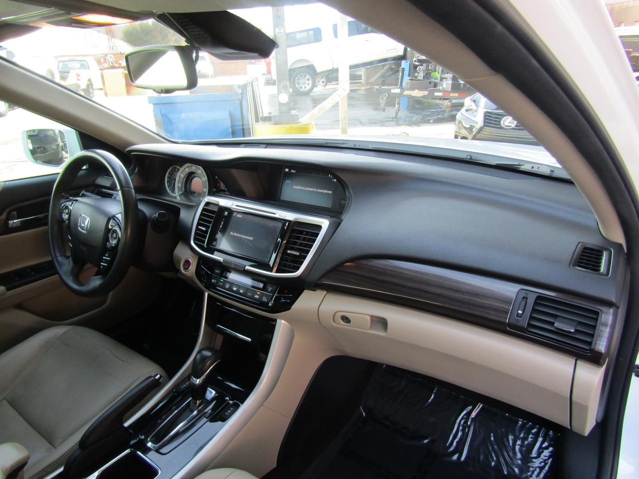 2016 Honda Accord 4dr V6 Auto EX-L w/Navi & Honda Sensing Grand Prairie TX