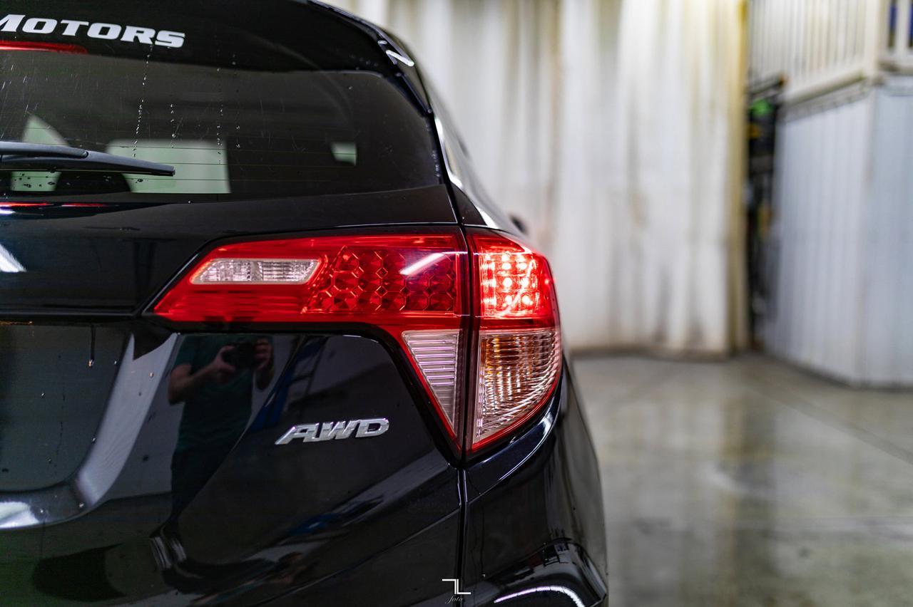 2016 Honda HR-V AWD EX Roof BCam Red Deer AB