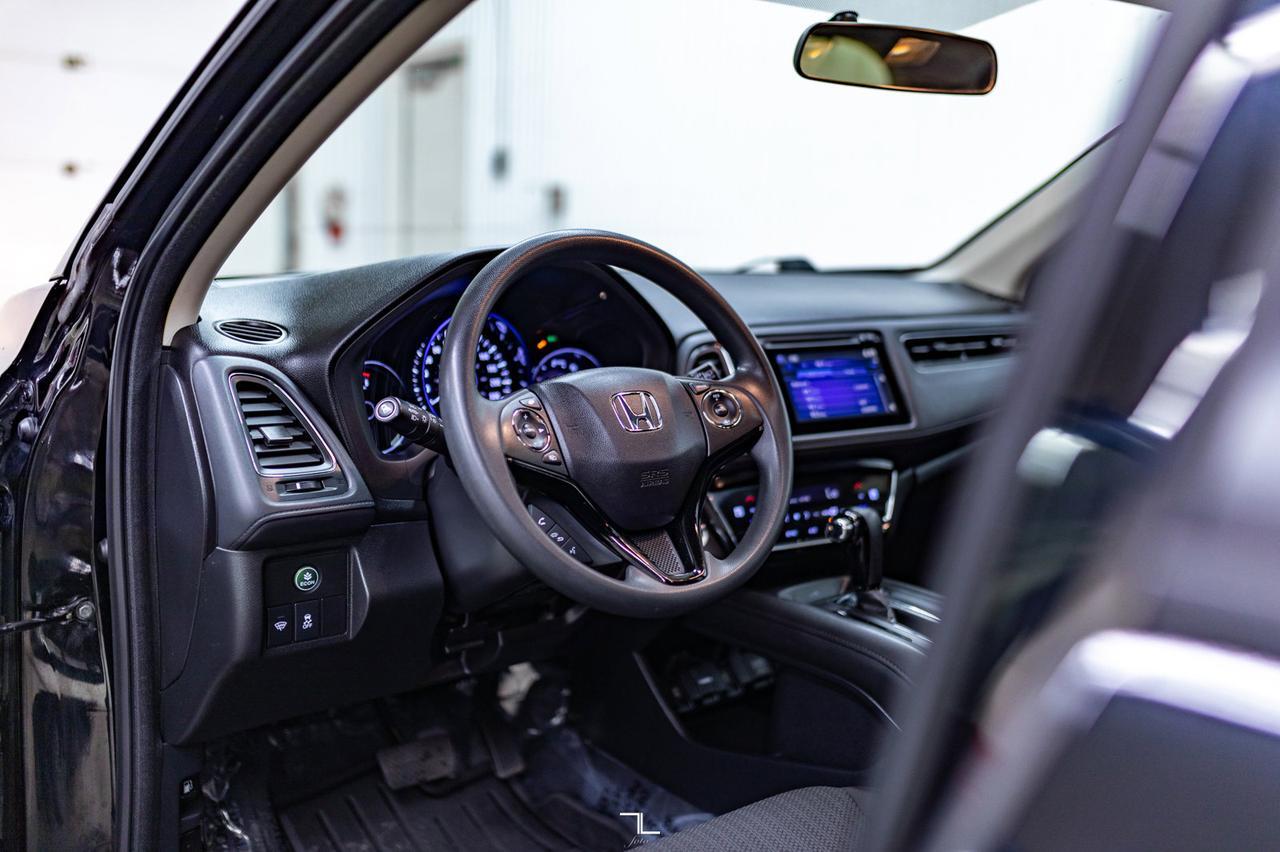 2016 Honda HR-V AWD EX Roof BCam Red Deer AB