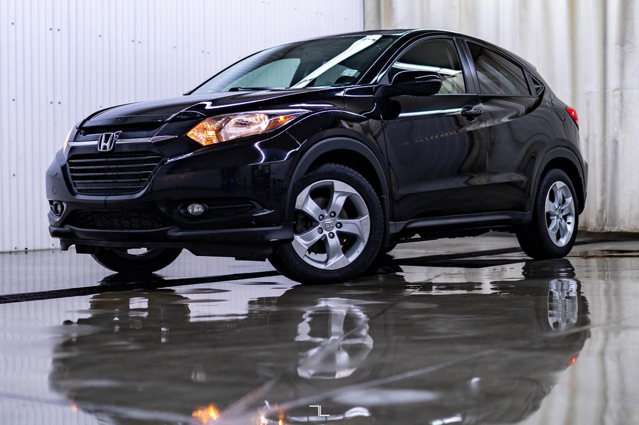 2016 Honda HR-V AWD EX Roof BCam Red Deer AB