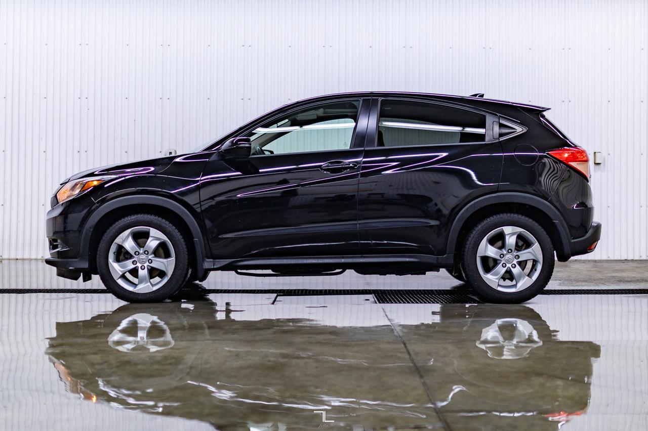 2016 Honda HR-V AWD EX Roof BCam Red Deer AB