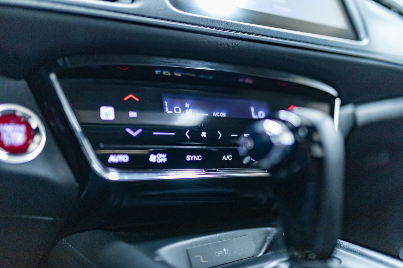 2016 Honda HR-V AWD EX Roof BCam Red Deer AB