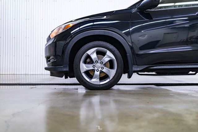 2016 Honda HR-V AWD LX BCam Red Deer AB