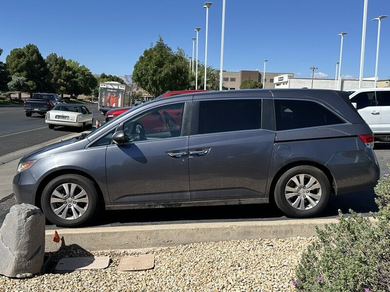 2016 Honda Odyssey SE photo 6