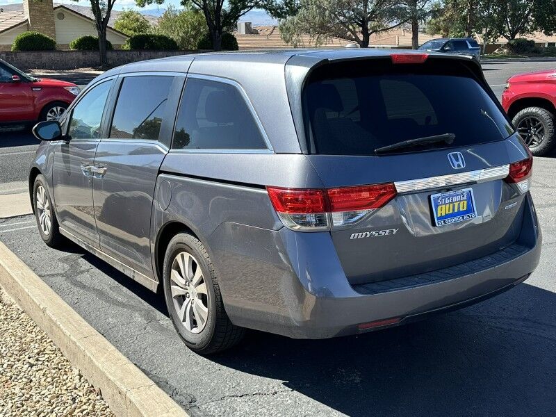 2016 Honda Odyssey SE photo 5