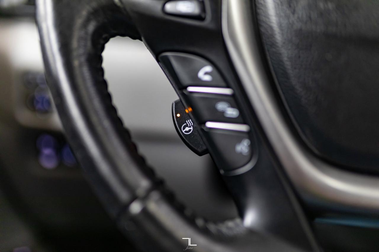 2016 Honda Pilot AWD EX-L Leather Roof BCam TV Red Deer AB