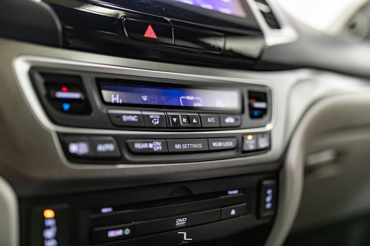 2016 Honda Pilot AWD EX-L Leather Roof BCam TV Red Deer AB