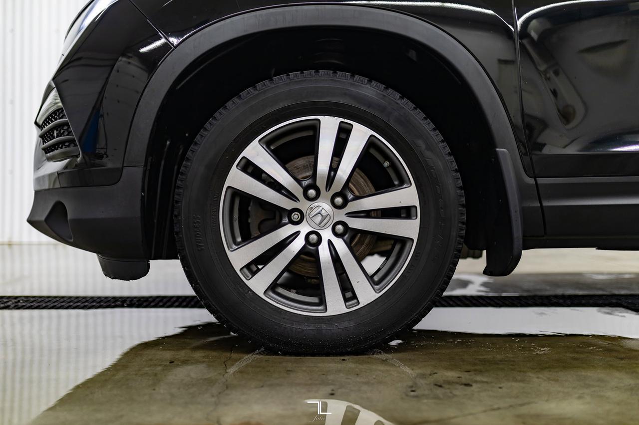 2016 Honda Pilot AWD EX-L Leather Roof BCam TV Red Deer AB