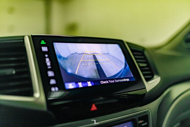 2016 Honda Pilot AWD EX-L Leather Roof BCam TV Red Deer AB