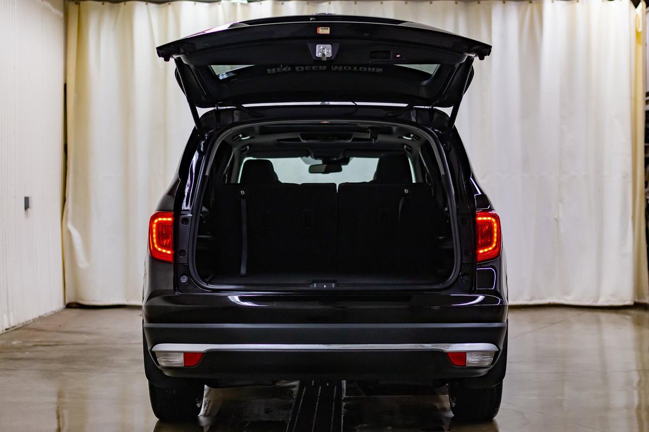 2016 Honda Pilot AWD Touring Leather Roof Nav TV BCam Red Deer AB