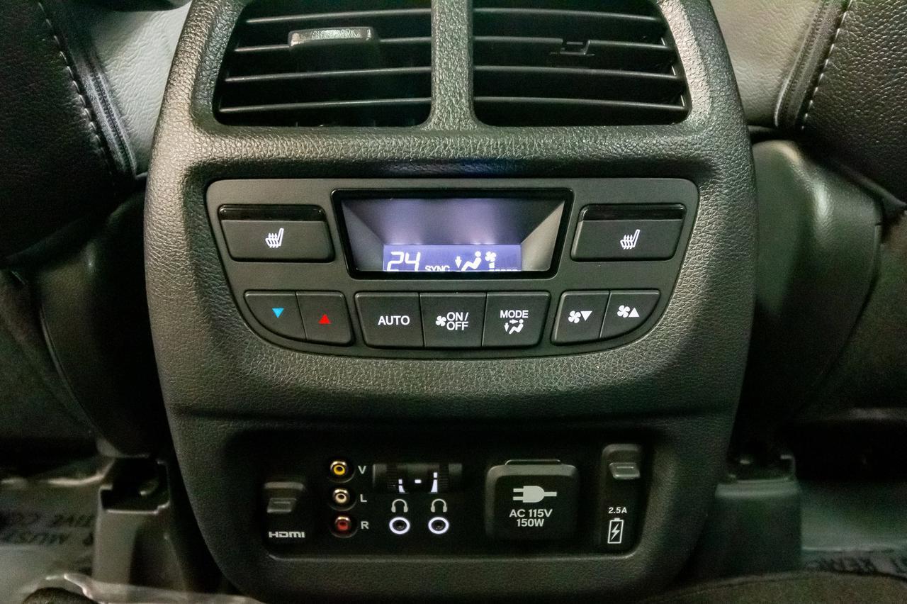 2016 Honda Pilot AWD Touring Leather Roof Nav TV BCam Red Deer AB