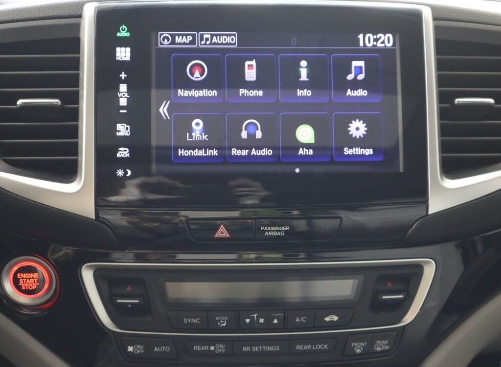 2016 Honda Pilot AWD Touring w/Rear Entertainment/Nav Maumee OH