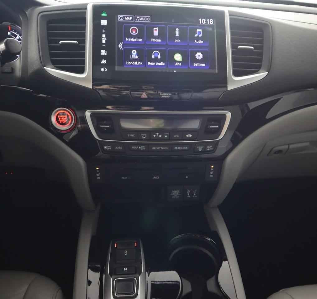 2016 Honda Pilot AWD Touring w/Rear Entertainment/Nav Maumee OH