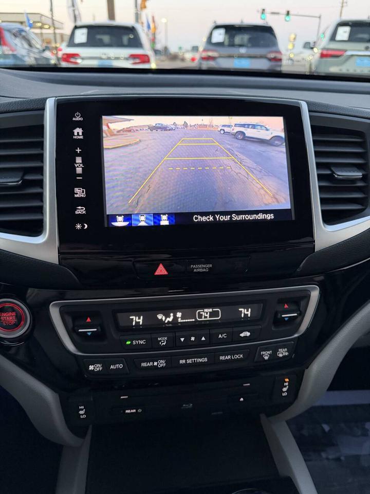 2016 Honda Pilot Touring AWD 4dr SUV Eldridge IA