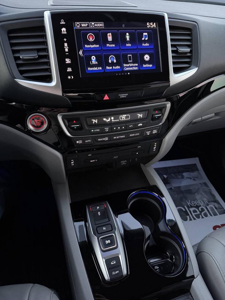 2016 Honda Pilot Touring AWD 4dr SUV Eldridge IA