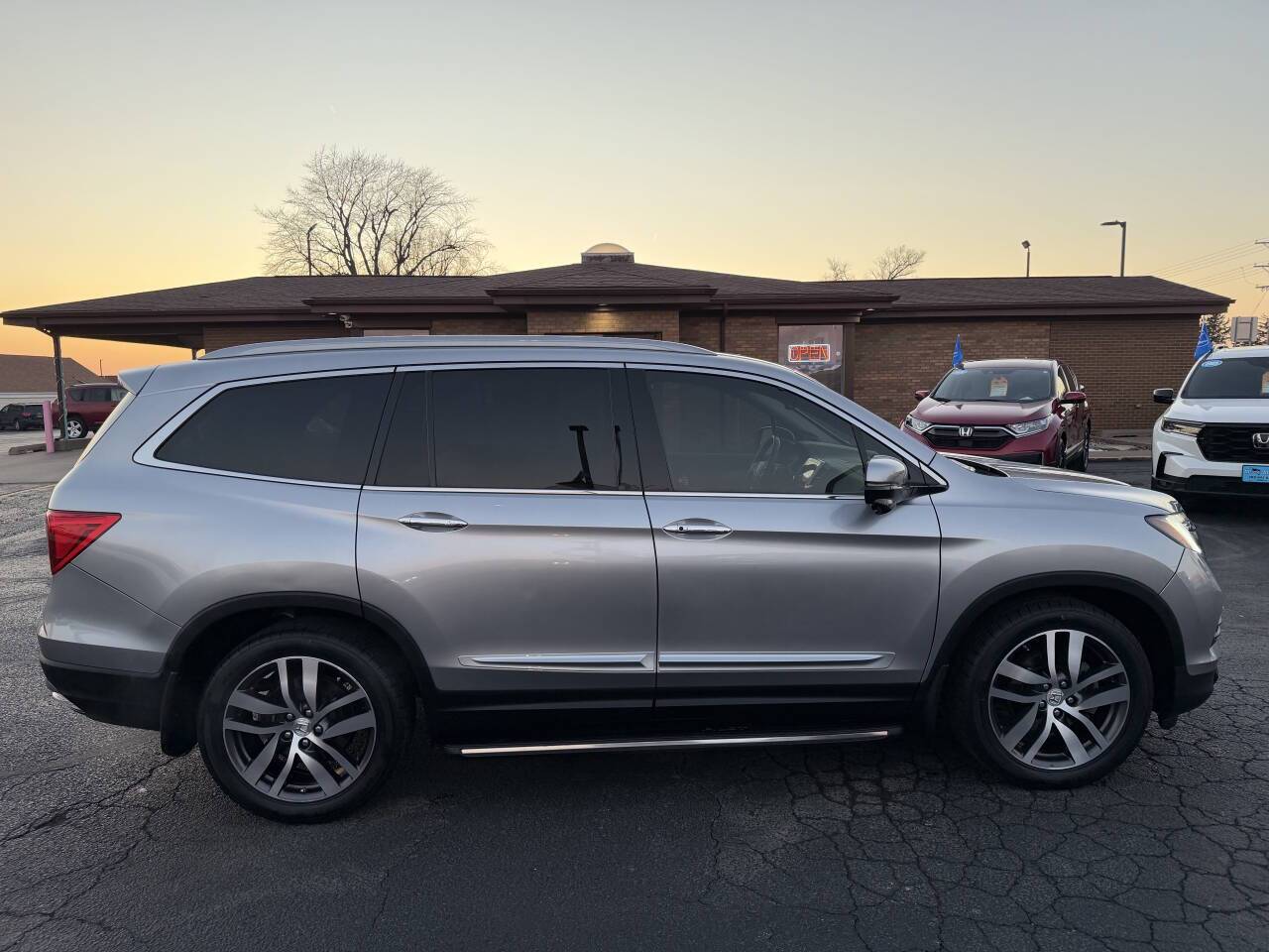 2016 Honda Pilot Touring AWD 4dr SUV Eldridge IA