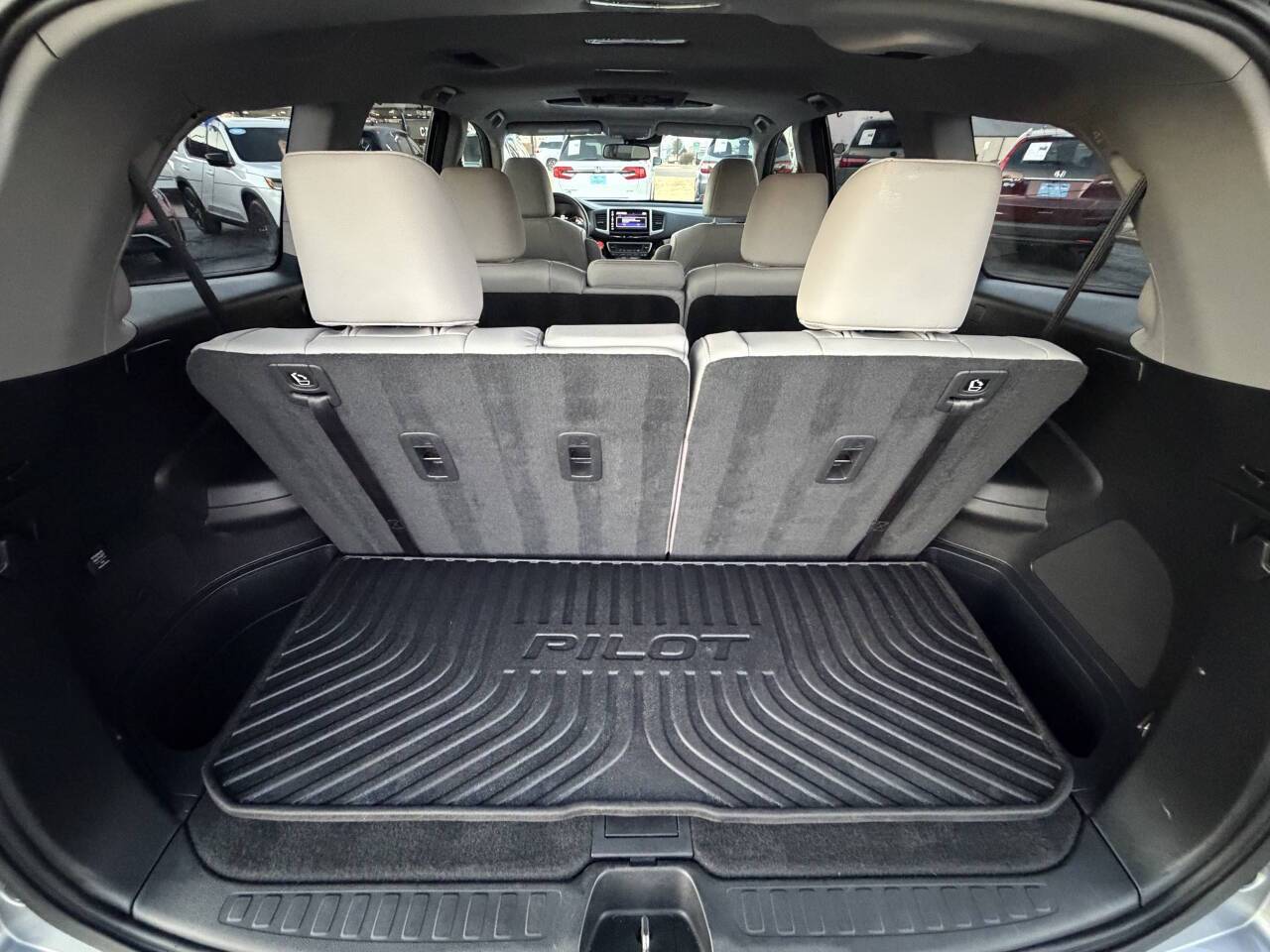 2016 Honda Pilot Touring AWD 4dr SUV Eldridge IA