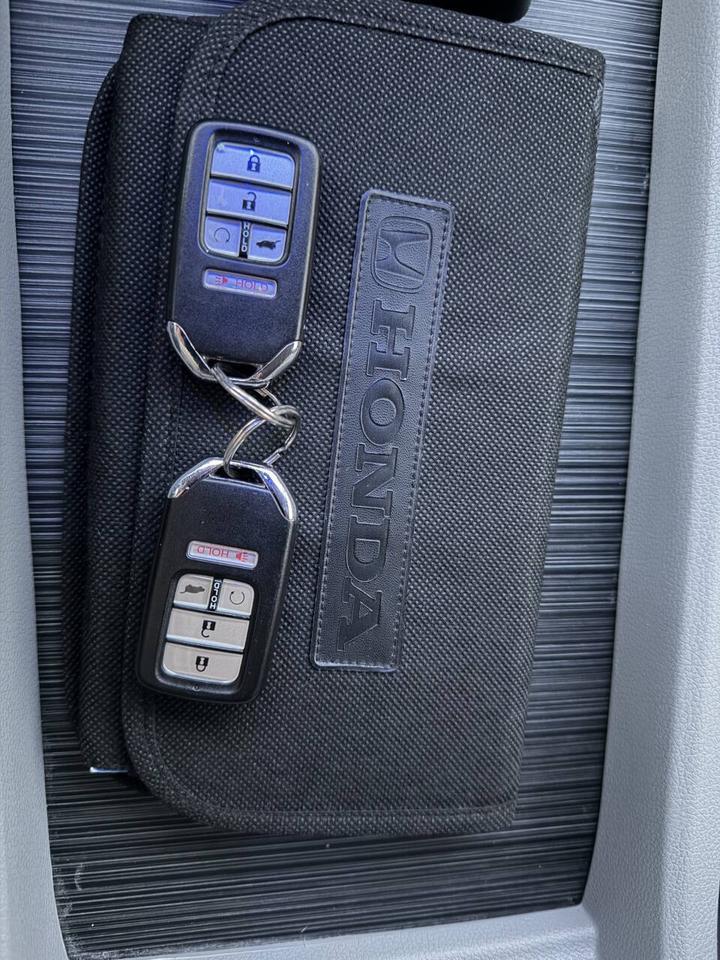 2016 Honda Pilot Touring AWD 4dr SUV Eldridge IA