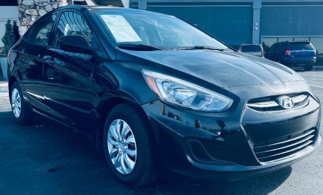 2016 Hyundai Accent SE 4-Door 6A