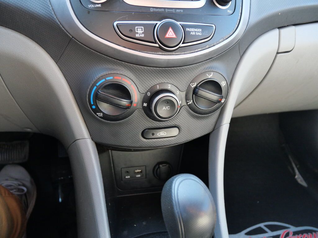 2016 Hyundai Accent SE Mt Pleasant MI