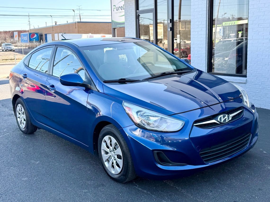 2016 Hyundai Accent SE Sedan 4D