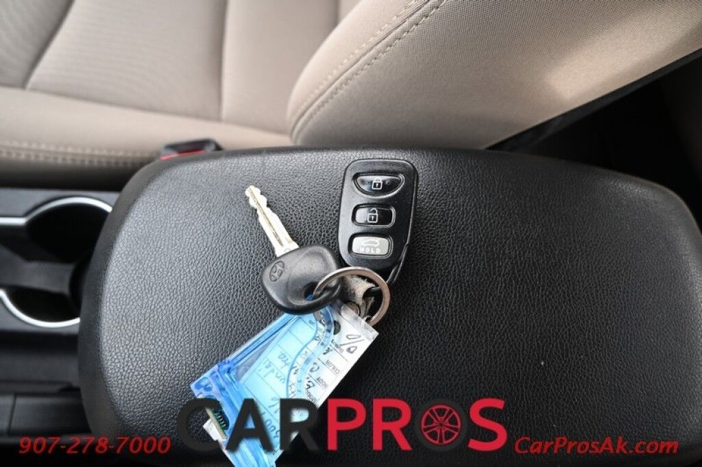 2016 Hyundai Elantra SE - Automatic - Power Windows, Mirrors & Door Locks - Keyless Entry - Cruise Control - AM/FM/CD - Air Conditioner - Low Miles - 38MPG Anchorage AK