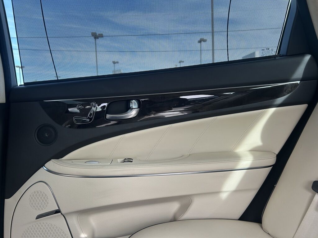 2016 Hyundai Equus Ultimate Crestwood KY