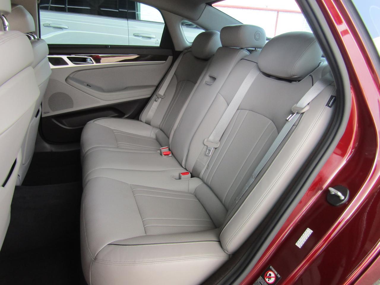 2016 Hyundai Genesis 4dr Sdn V6 3.8L RWD Grand Prairie TX