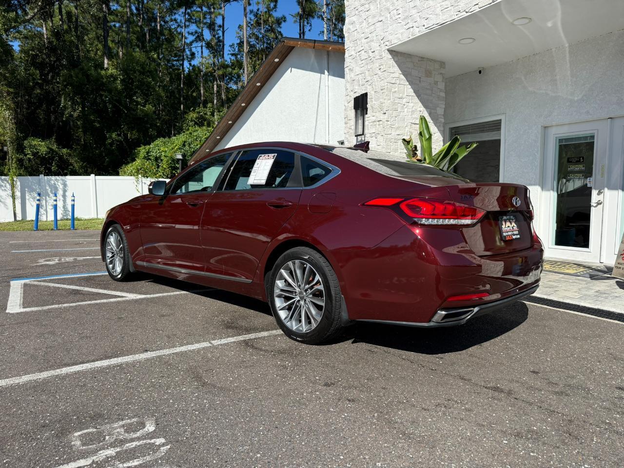 2016 Hyundai Genesis 4dr Sdn V6 3.8L RWD