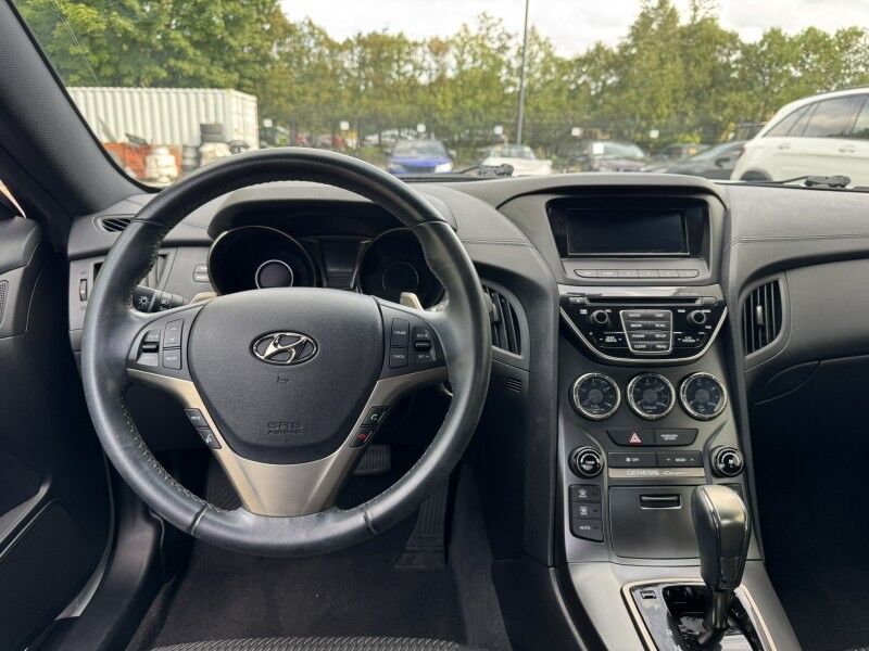 2016 Hyundai Genesis Coupe 3.8L Base Willow Grove PA