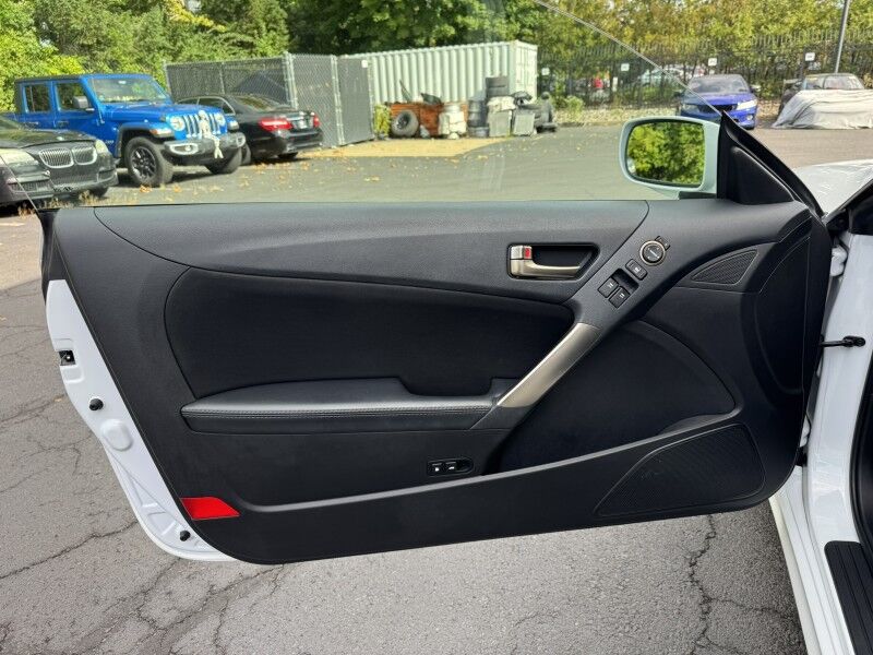 2016 Hyundai Genesis Coupe 3.8L Base Willow Grove PA