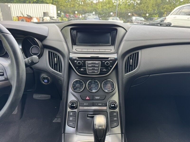2016 Hyundai Genesis Coupe 3.8L Base Willow Grove PA