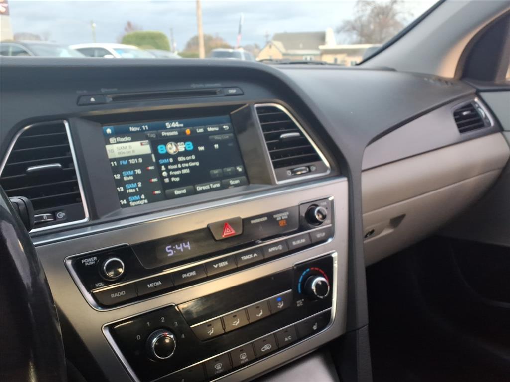 2016 Hyundai SONATA Sport Levittown PA