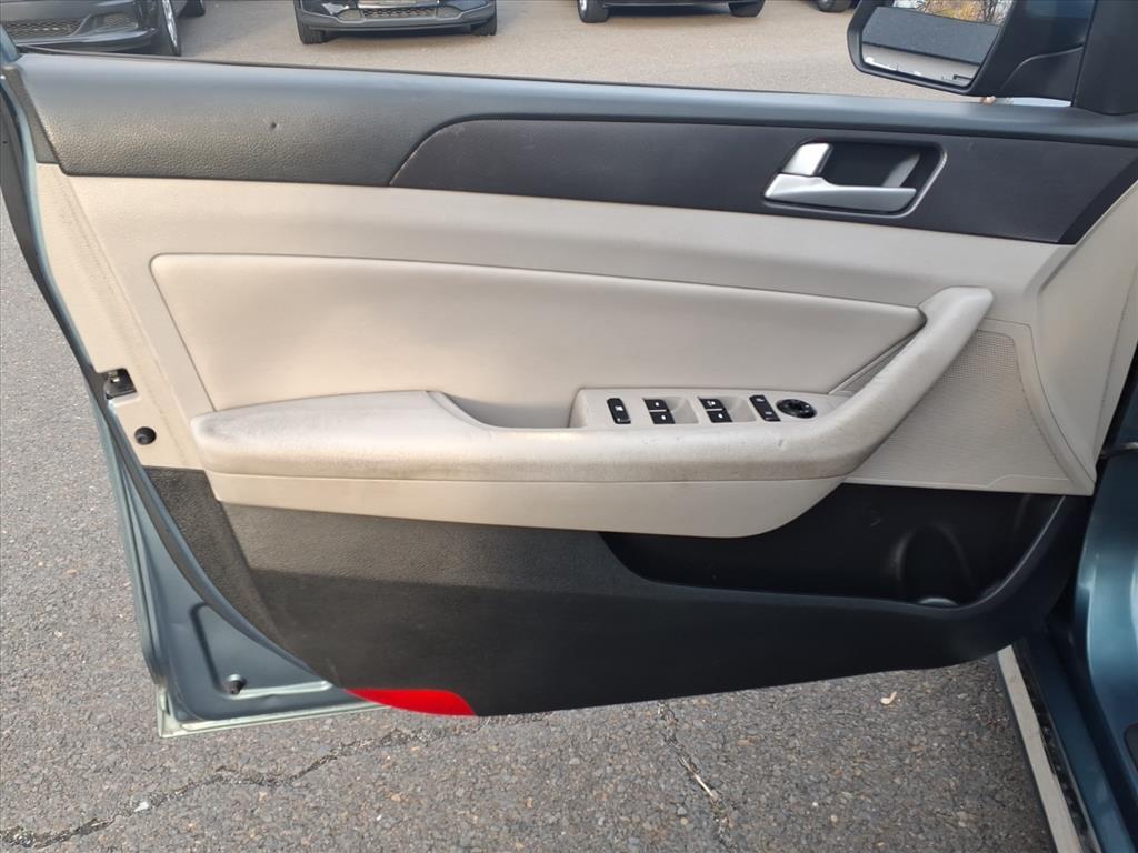 2016 Hyundai SONATA Sport Levittown PA