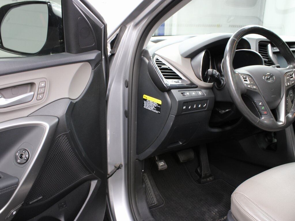 2016 Hyundai Santa Fe SE AWD Fond du Lac WI